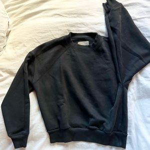 Everlane ~ Sweatshirt ~ Crewneck ~ Black ~ size small